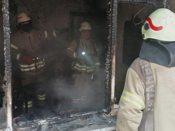 Esenyurt’ta yangın: 1 yaralı