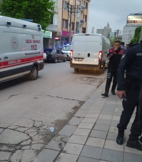 Silahlı kavga:2 yaralı