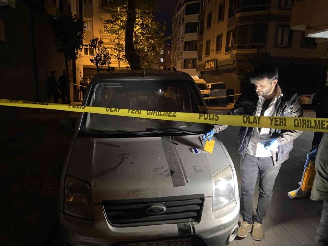 Sokak ortasında silahlı çatışma