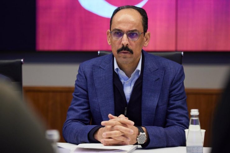 Sözcü Kalın, Ukrayna Devlet Başkanı Zelenski ile Kiev'de görüştü