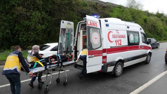 Bariyerler bayram günü faciayı önledi: 2’si çocuk 5 yaralı