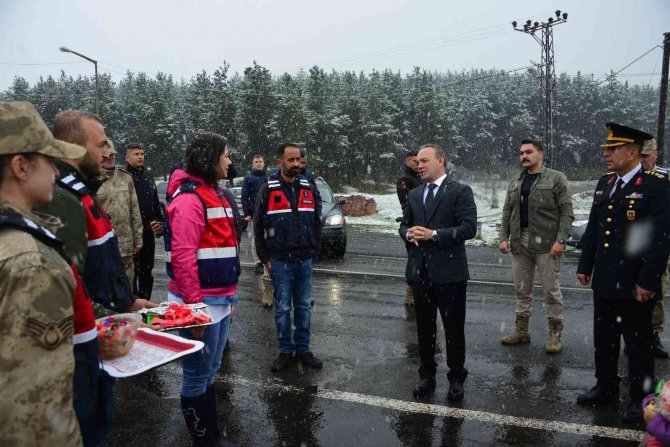 Bayramda kar sürprizi