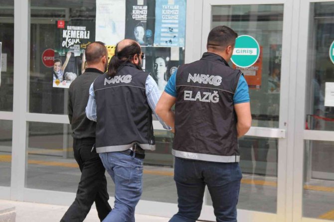 Emniyet ekipleri uyuşturucu tacirlerine göz açtırmıyor