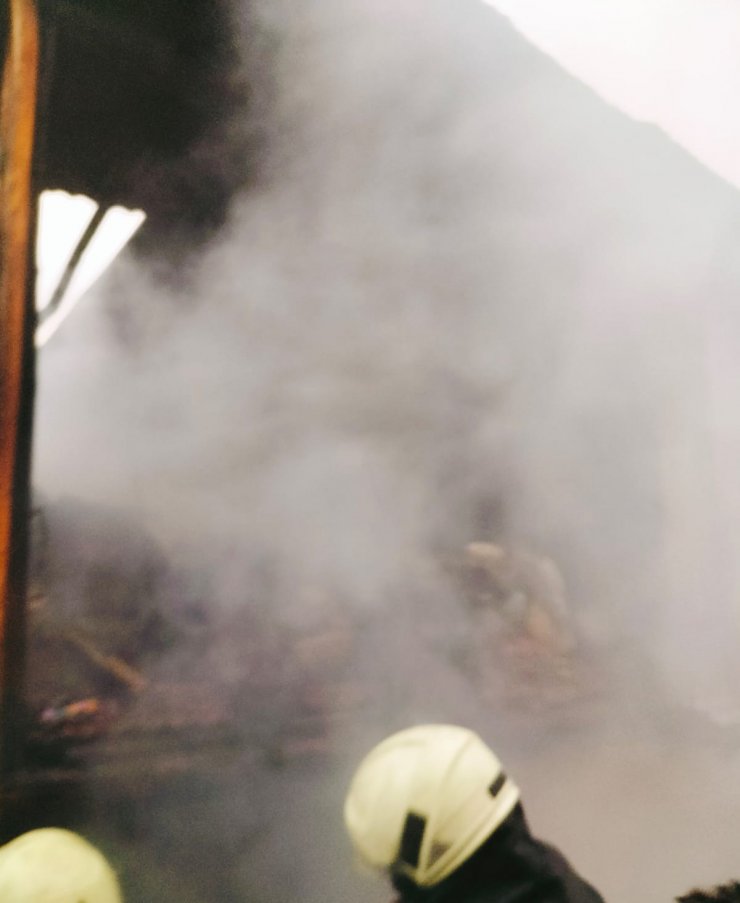 Konya'daki korkutan yangında acı haber! Anne ve oğlunun cansız bedenine ulaşıldı