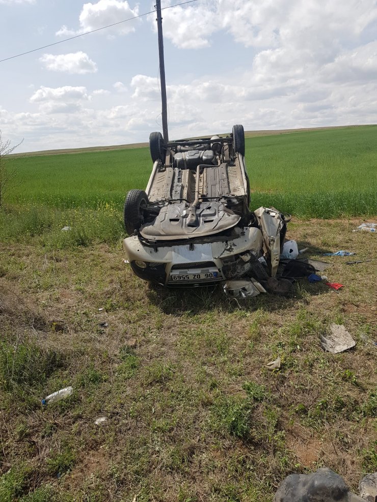 Tilkiye çarpmamak için manevra yapınca, takla attı: 5 yaralı