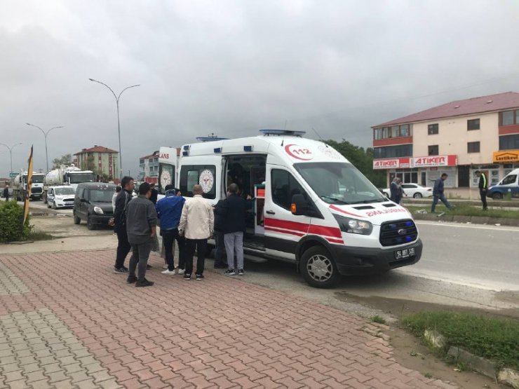 3 araçlı kazada 3 yaralı