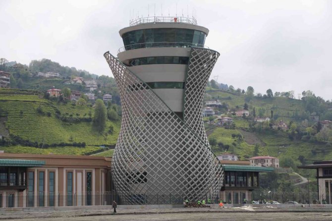 Bakan Karaismailoğlu: “Rize-Artvin Havalimanı’nın Avrupa’da başka bir örneği de yok”