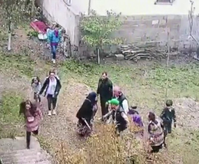 Bayram günü tüfekli, baltalı ve yumruklu miras kavgası