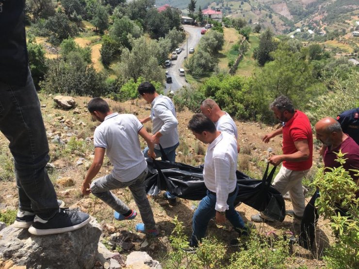 Bayram ziyareti yolunda kaza; 8 yaşındaki Erva öldü, 5 yaralı