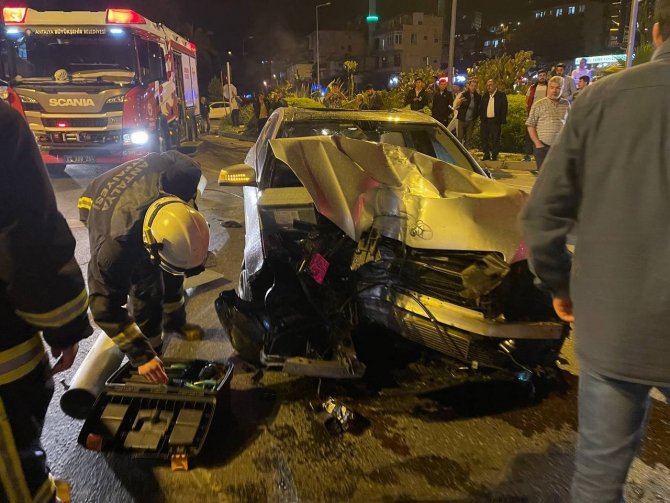 Direksiyon başında bayılan sürücü ölümden döndü