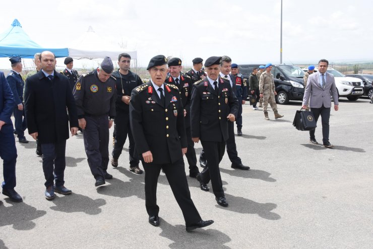 Jandarma Genel Komutanı Çetin: Bayramda 208 bin personelle yollardayız