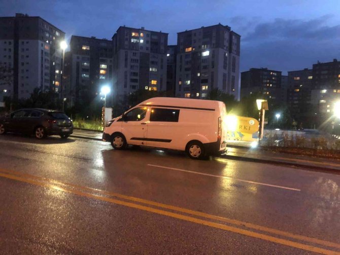 Kadın silahla vurulmuş halde ölü bulundu