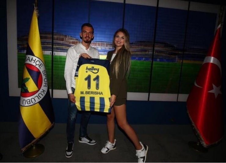 Sevgilisini darbettiği iddia edilen Fenerbahçeli Berisha'ya uzaklaştırma kararı