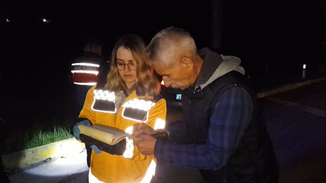 Alkolü sürücü bayram dönüşüne geçen aileye çarpt