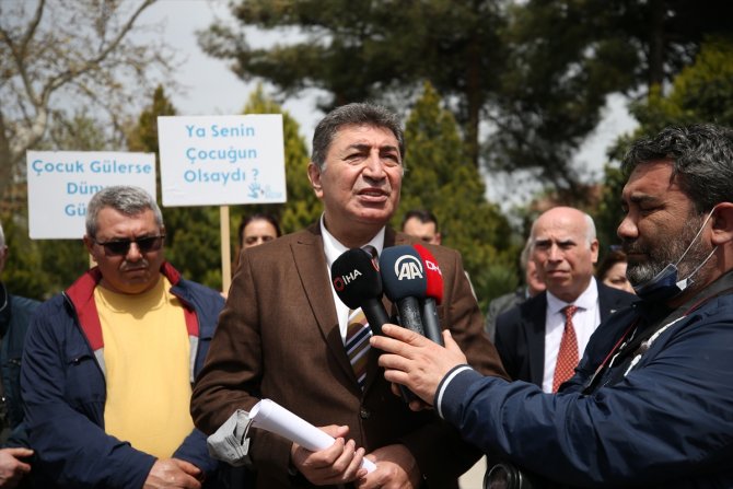 Cinayete kurban giden kuzenlerin aileleri, bayramı buruk geçirdi