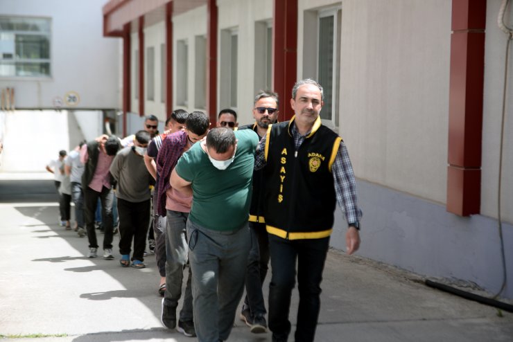 Evlerden hırsızlık şüphelilerine operasyon