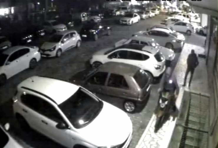 Evlerden hırsızlık şüphelilerine operasyon