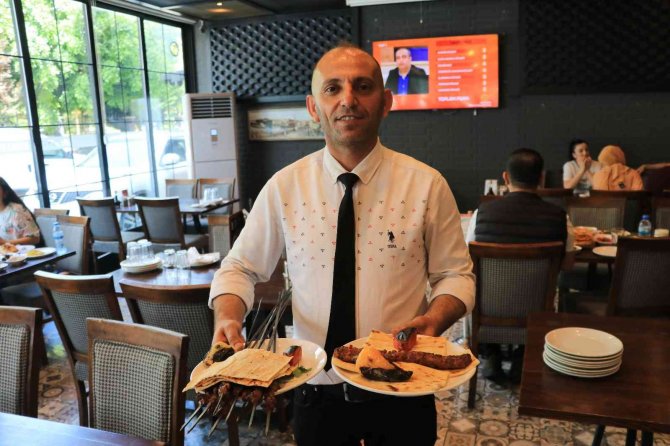 Turizm sezonu açıldı, işletmelerin eleman sıkıntıları başladı