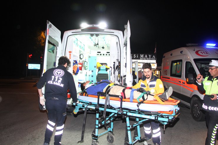 Asker eğlencesinden dönen gençler kaza yaptı: 6 yaralı