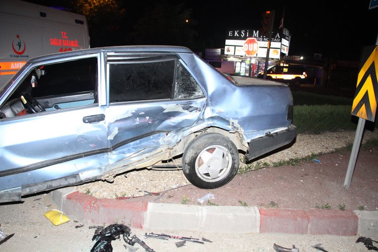 Asker eğlencesinden dönen gençler kaza yaptı: 6 yaralı