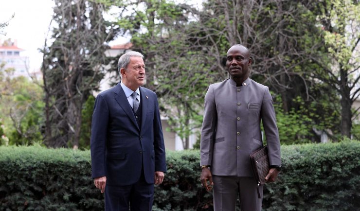 Bakan Akar, Liberyalı mevkidaşıyla bir araya geldi