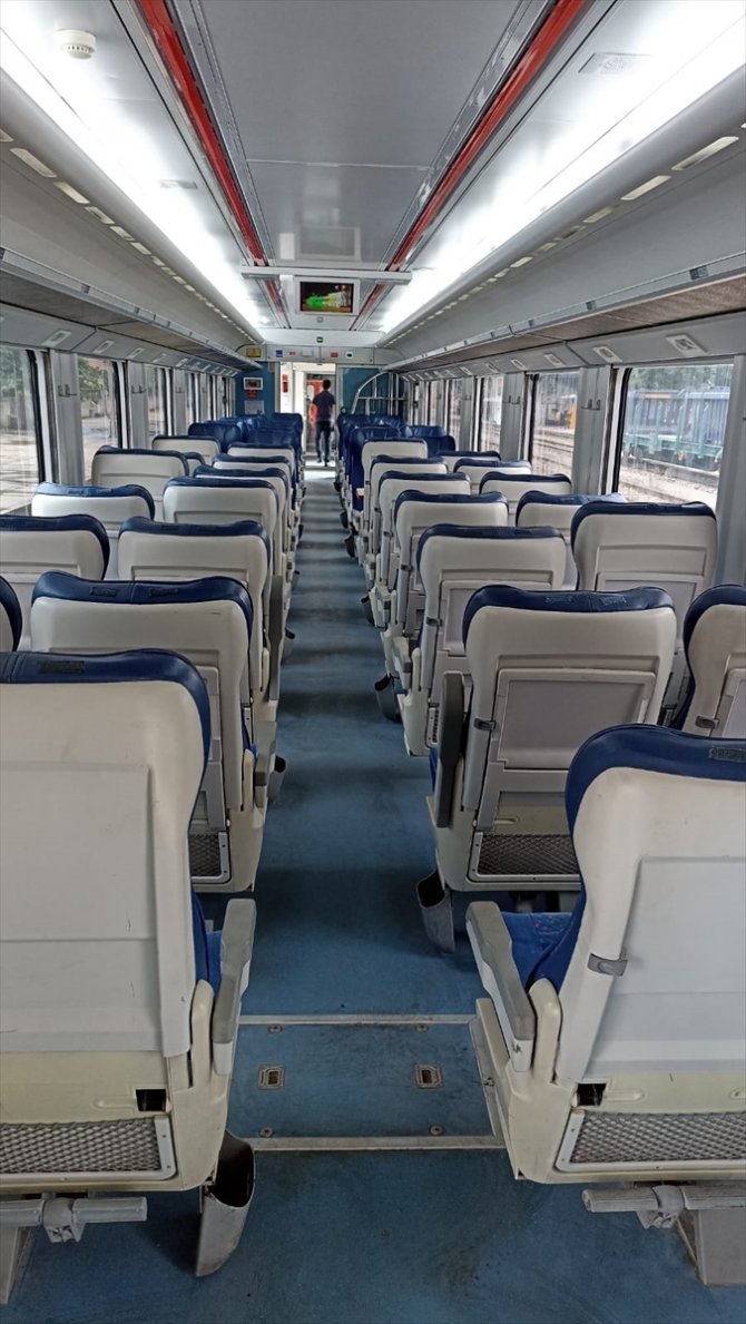 Diyarbakır-Batman treni yenilenen setleriyle yarın başlıyor