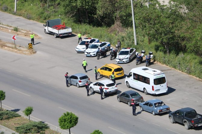Bayram dönüşü trafiğine helikopterli denetim