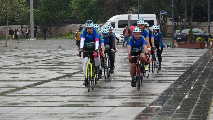 Çölyak hastaları için pedal çevirip, glutensiz ürün dağıtacaklar