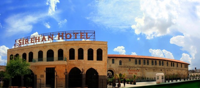 Düğün yapan çiftlere kral dairesi bedava