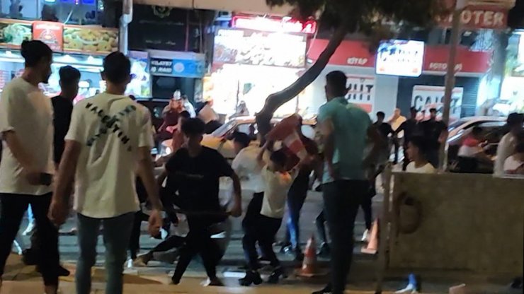 İki Suriyeli grup arasında kavga kamerada