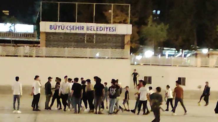 İki Suriyeli grup arasında kavga kamerada