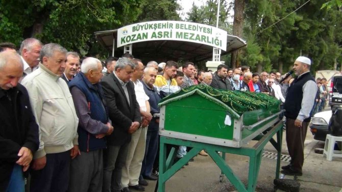 Kanlı pusuda öldürülen marangoz son yolculuğuna uğurlandı