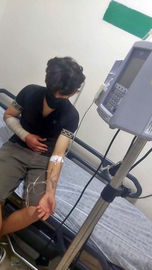 marketten aldığı sandviç nedeniyle hastanelik oldu