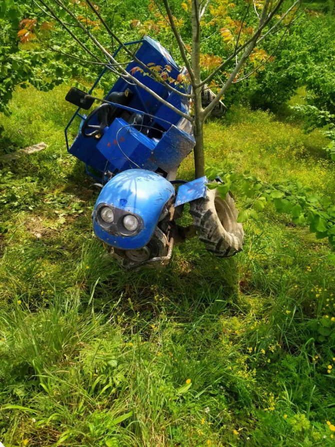 Patpat fındık tarlasına uçtu: 3 yaralı