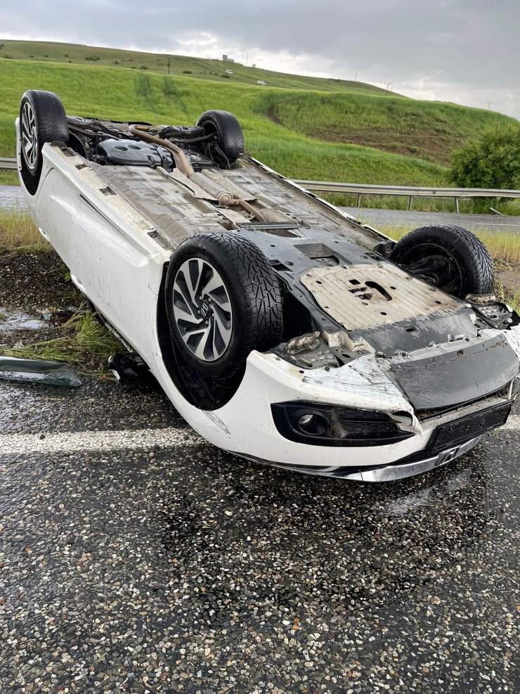 Şiddetli yağış kazaya neden oldu: 6 yaralı