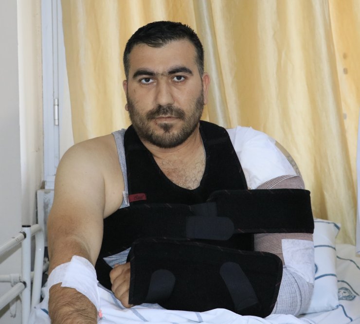 Bacağından alınan kemikle, kolu kesilmekten kurtuldu
