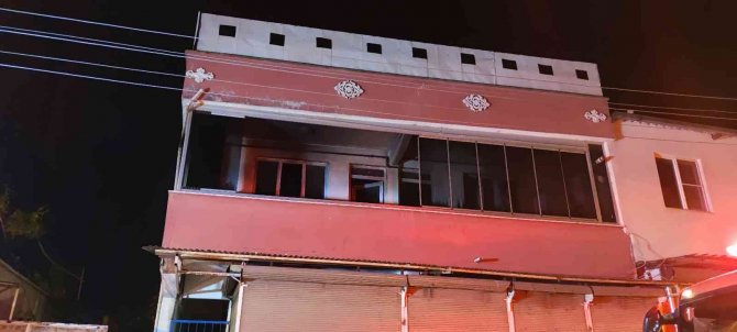 Daha önce imalathanesi yanmıştı, evinde ise ikinci kez yangın çıktı