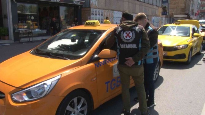 Emniyet kemeri takmayan taksiciler denetime takıldı
