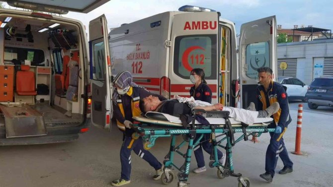 Kendisine tepki gösteren 2 kişiyi tabancayla yaralayan zanlı tutuklandı