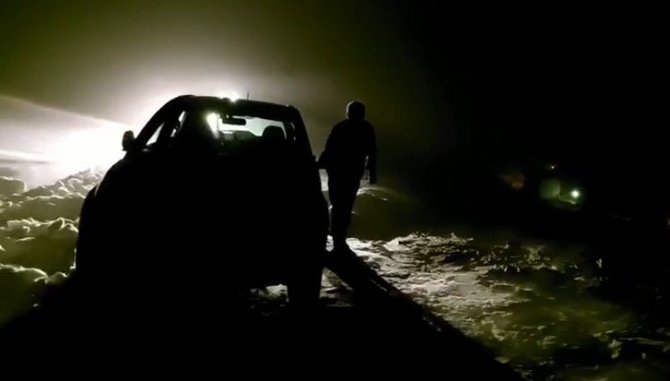 Mayıs ayında kar ve tipide mahsur kalan doktorlar kurtarıldı