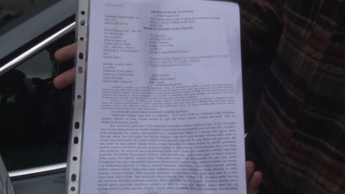 Sürücüye maganda şoku: Aracının aynasını kırdı