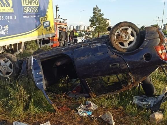 Trafik kazası: 2 ölü, ağır 2 yaralı