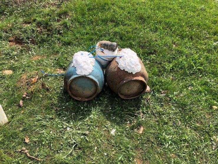 Bitlis'te plastik patlayıcı ve roketatar harp başlığı ele geçirildi