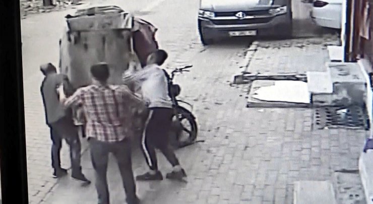 Çöp konteynerini böyle çaldılar