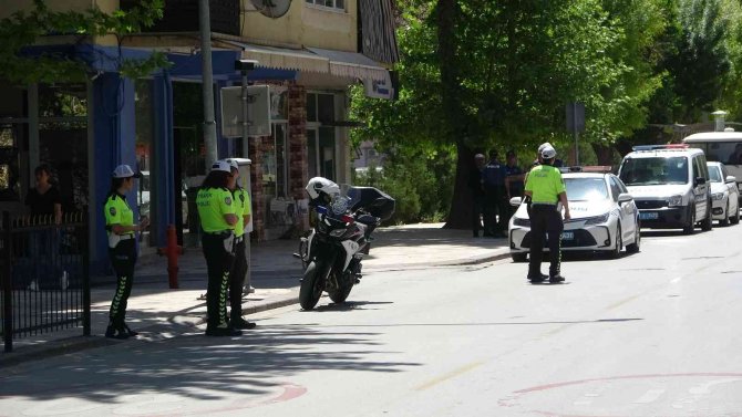 Denizli’de ’Yayalar için 5 adımda güvenli trafik’ uygulaması yapıldı