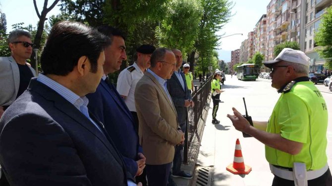 Denizli’de ’Yayalar için 5 adımda güvenli trafik’ uygulaması yapıldı