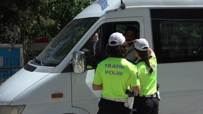 Denizli’de ’Yayalar için 5 adımda güvenli trafik’ uygulaması yapıldı
