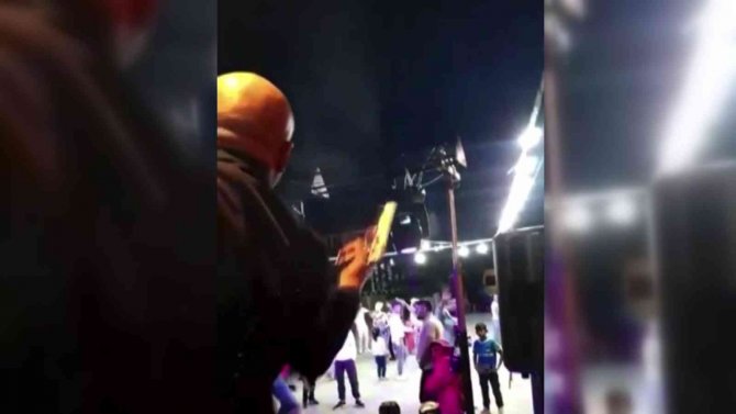 Düğün magandaları sosyal medyadan canlı yayın yaptıklarına pişman oldu