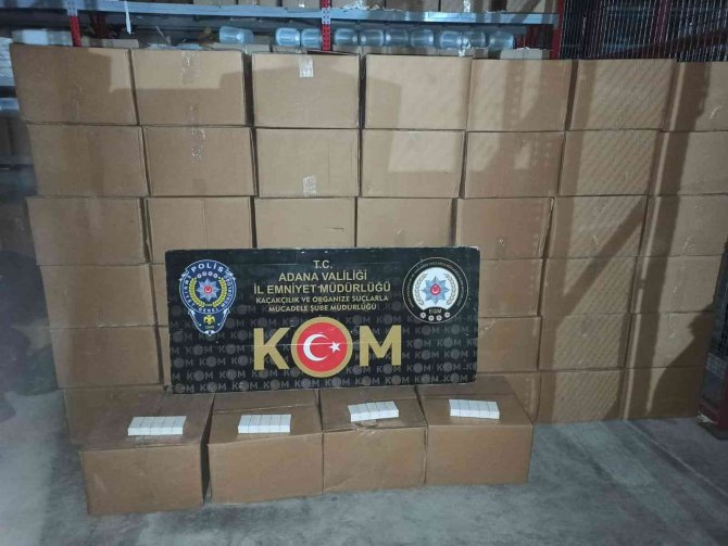 Durdurulan kamyondan 294 bin 950 paket kaçak sigara çıktı