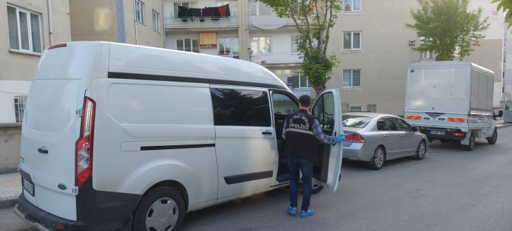 Eda'yı eşarpla boğmaya çalıştı, 'üç harfliler'i suçladı